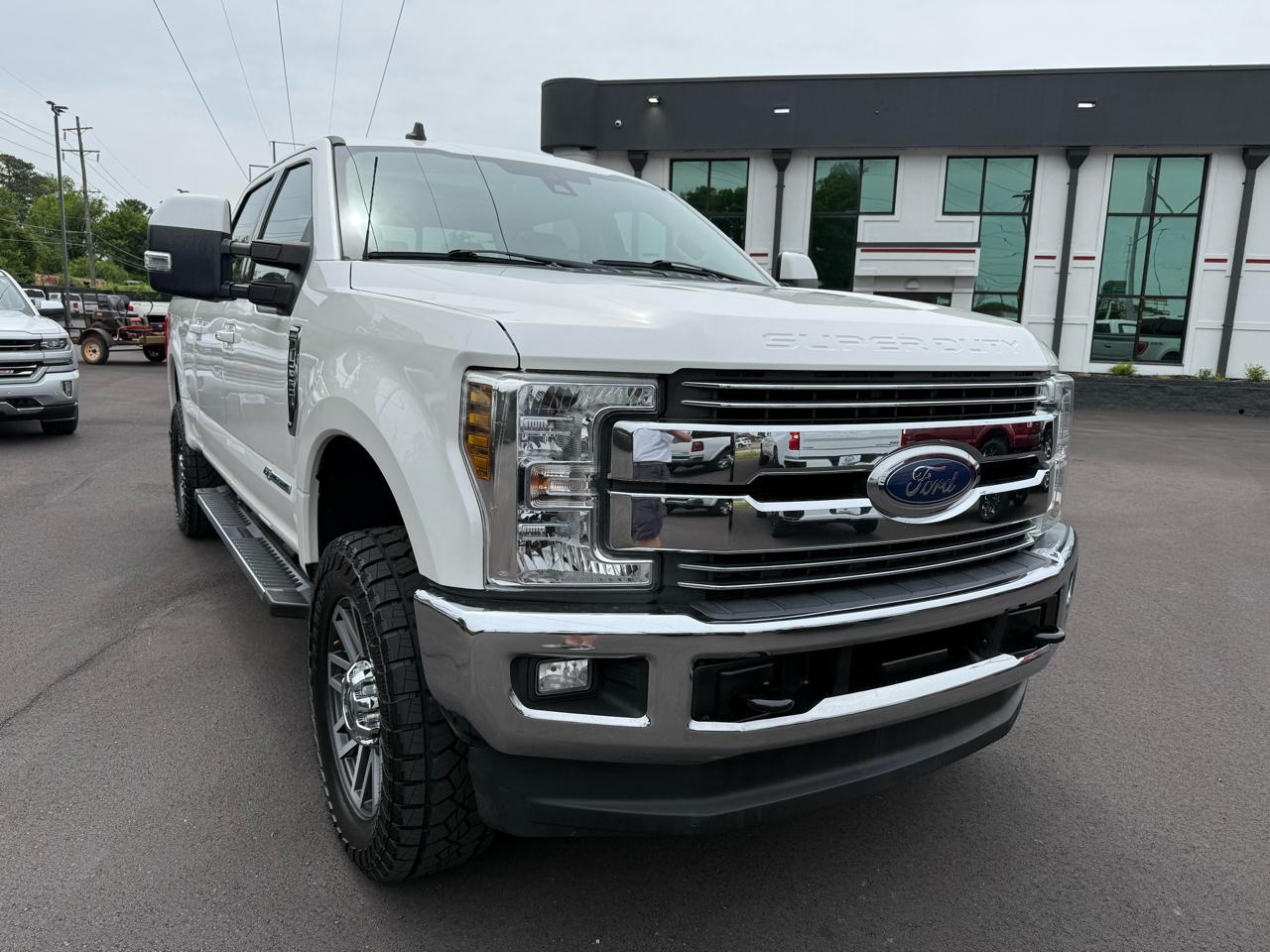 Ford Super Duty F-250 SRW Lariat 4WD Crew Cab 6.75' Box 2019