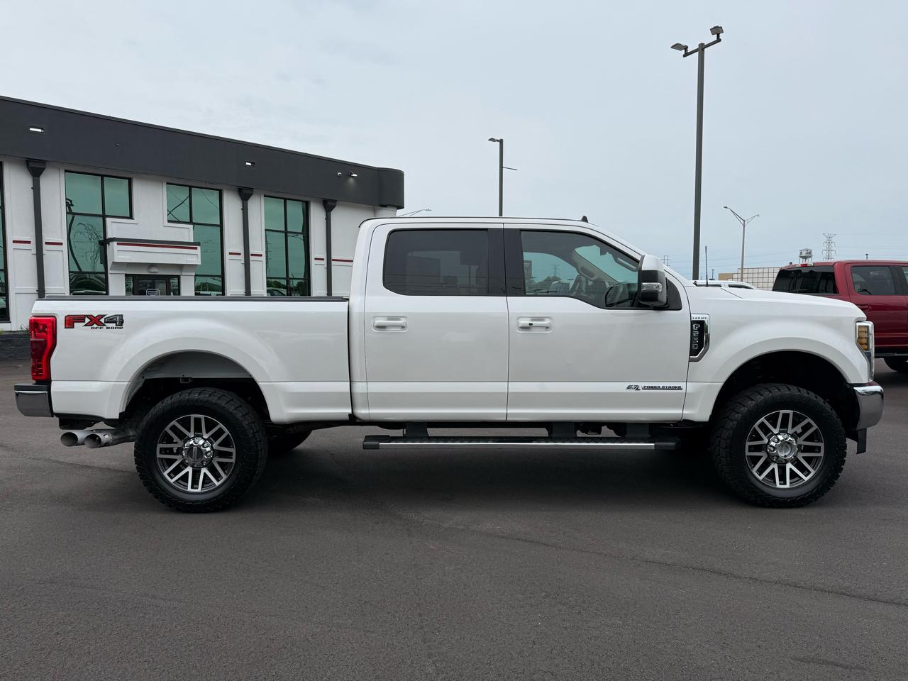 Ford Super Duty F-250 SRW Lariat 4WD Crew Cab 6.75' Box 2019
