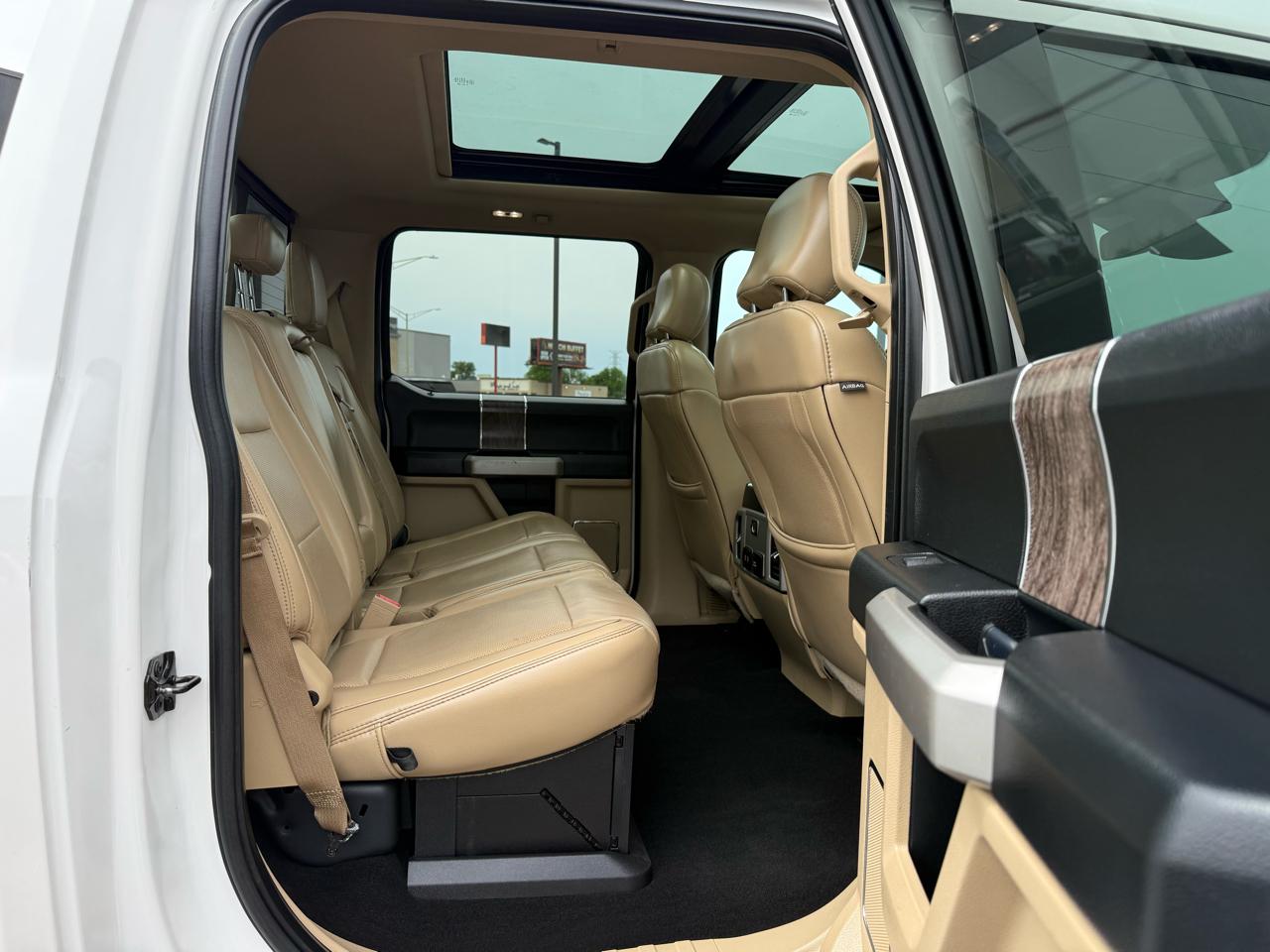 Ford Super Duty F-250 SRW Lariat 4WD Crew Cab 6.75' Box 2019