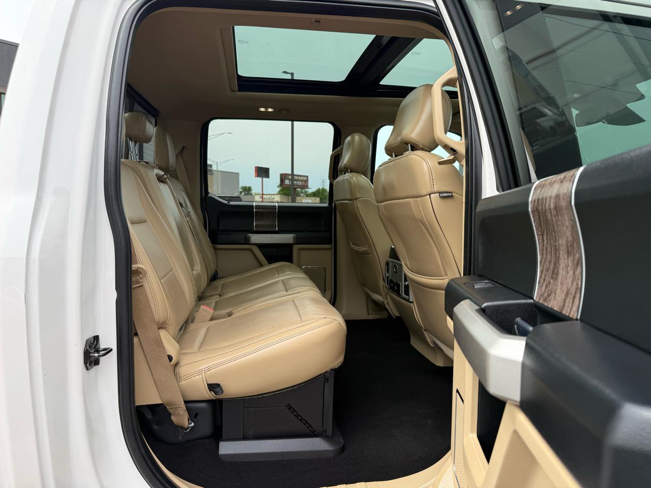 Ford Super Duty F-250 SRW Lariat 4WD Crew Cab 6.75' Box 2019