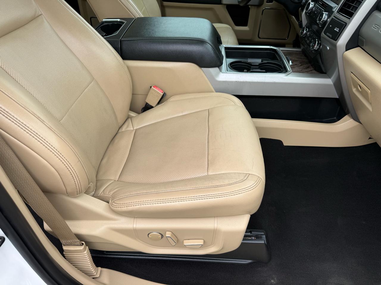 Ford Super Duty F-250 SRW Lariat 4WD Crew Cab 6.75' Box 2019