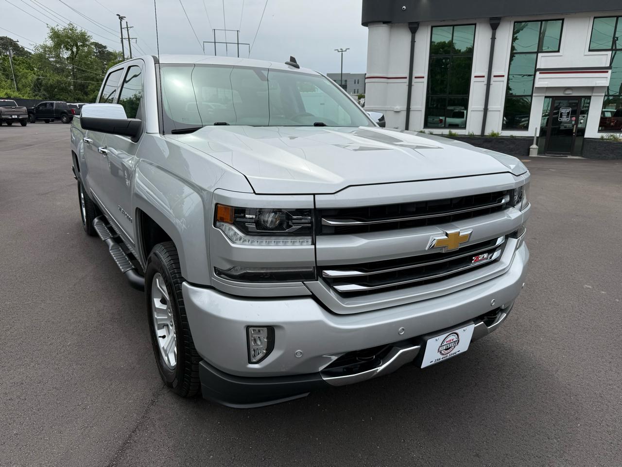 Chevrolet Silverado 1500 4WD Crew Cab 143.5" LTZ w/2LZ 2018