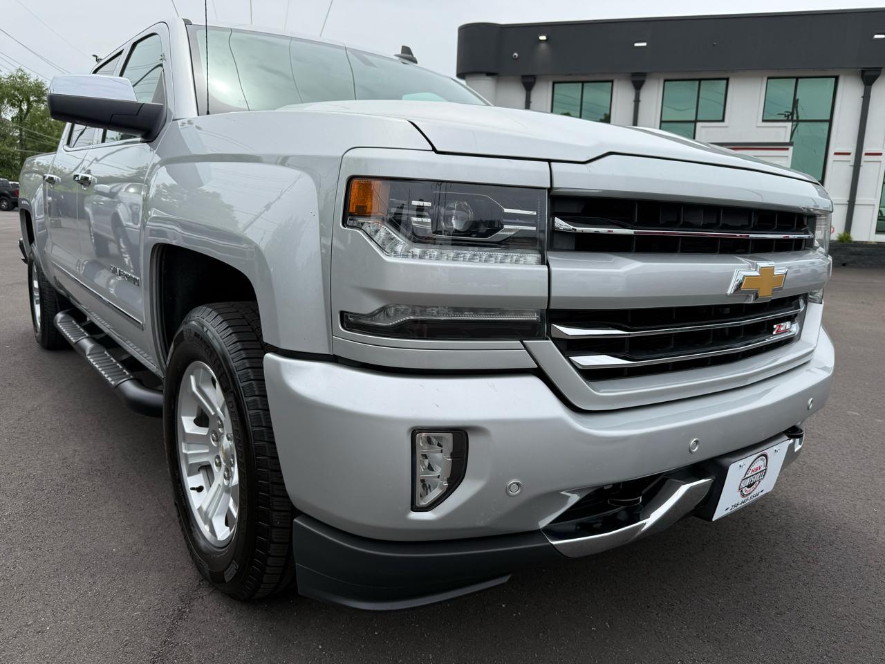 Chevrolet Silverado 1500 4WD Crew Cab 143.5" LTZ w/2LZ 2018