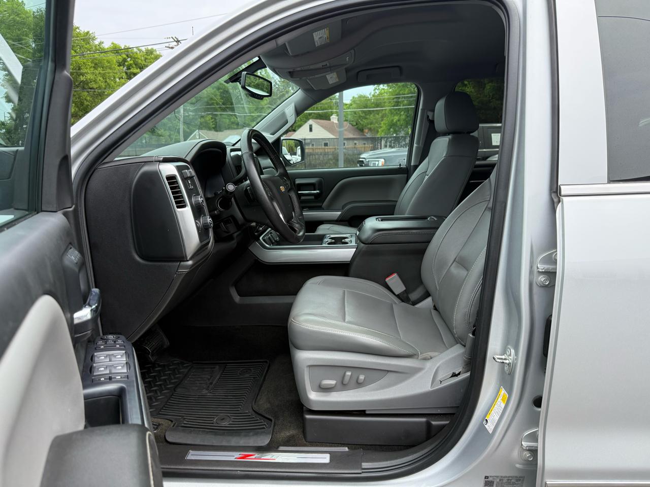 Chevrolet Silverado 1500 4WD Crew Cab 143.5" LTZ w/2LZ 2018