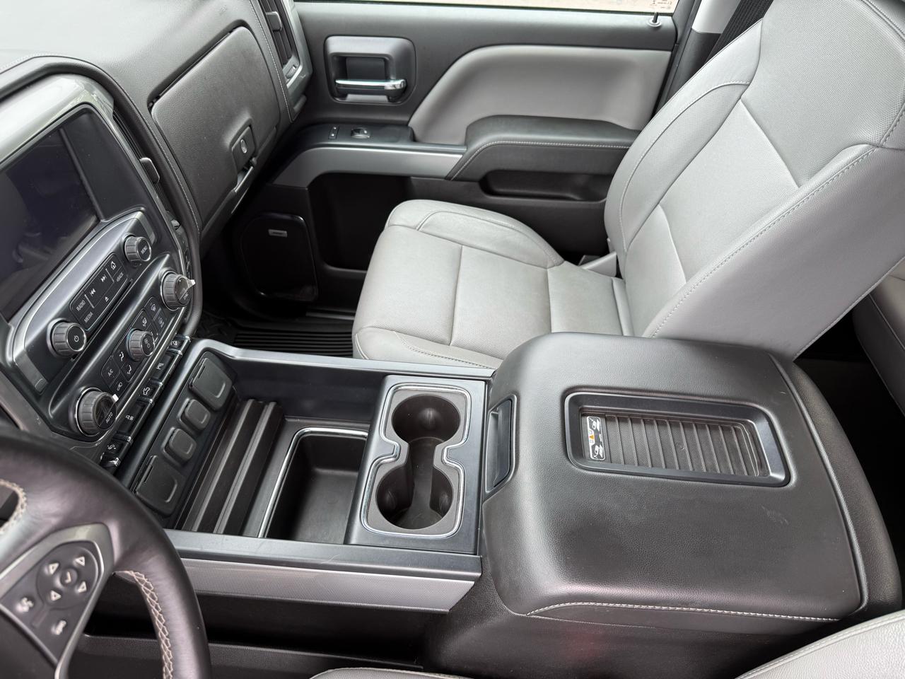 Chevrolet Silverado 1500 4WD Crew Cab 143.5" LTZ w/2LZ 2018