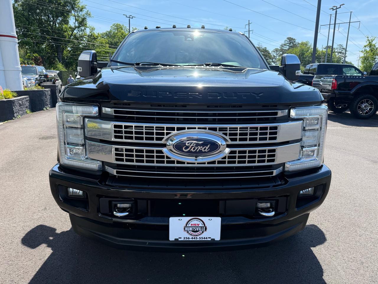 Ford Super Duty F-350 DRW Platinum 4WD Crew Cab 8' Box 2018