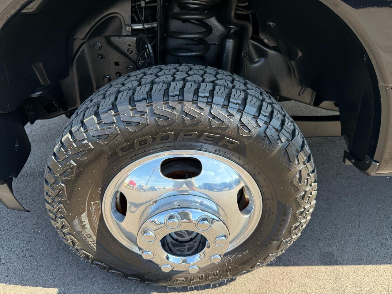 Ford Super Duty F-350 DRW Platinum 4WD Crew Cab 8' Box 2018