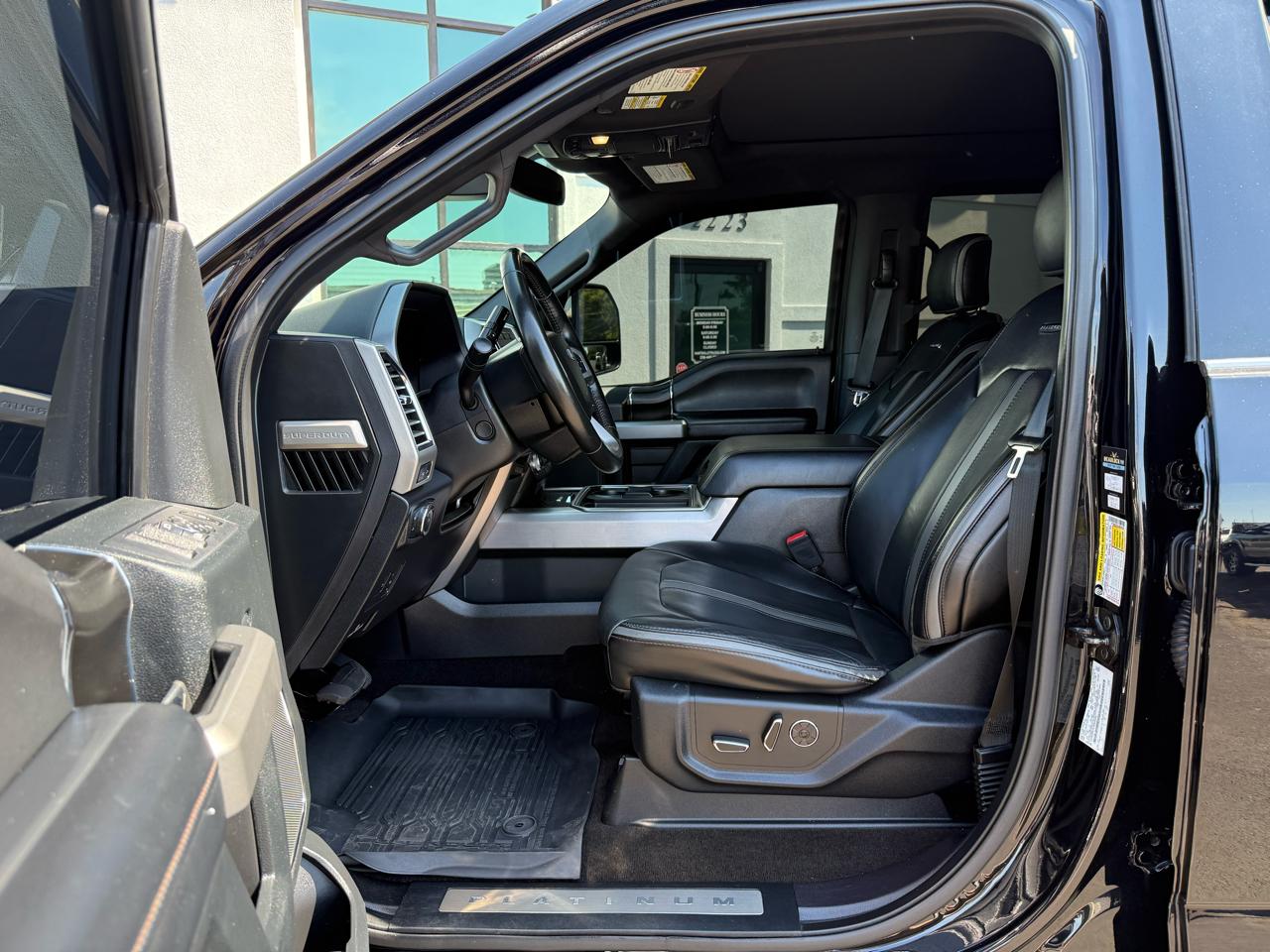 Ford Super Duty F-350 DRW Platinum 4WD Crew Cab 8' Box 2018