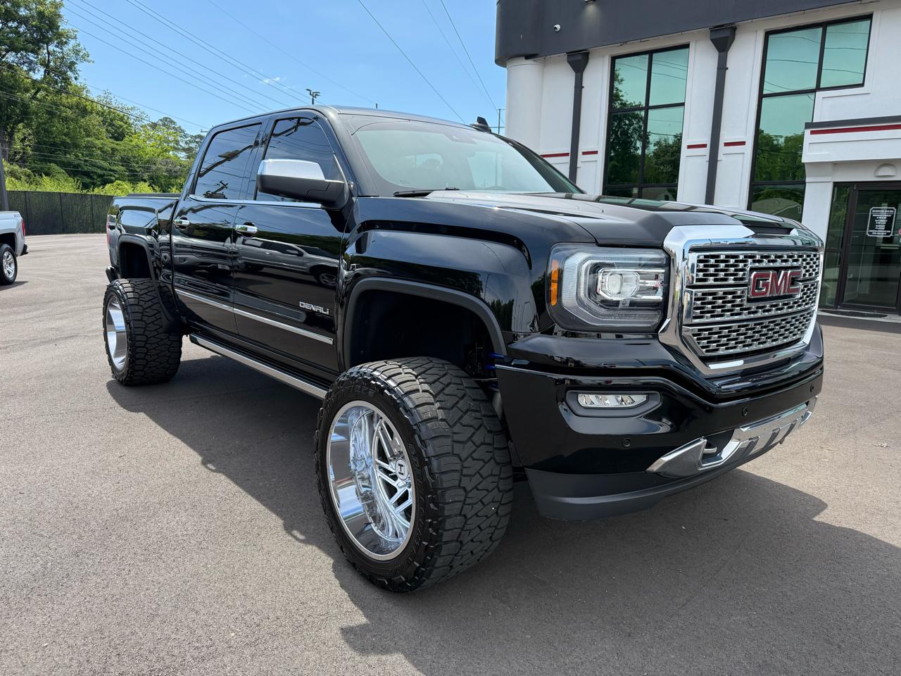 GMC Sierra 1500 4WD Crew Cab 143.5" Denali 2018