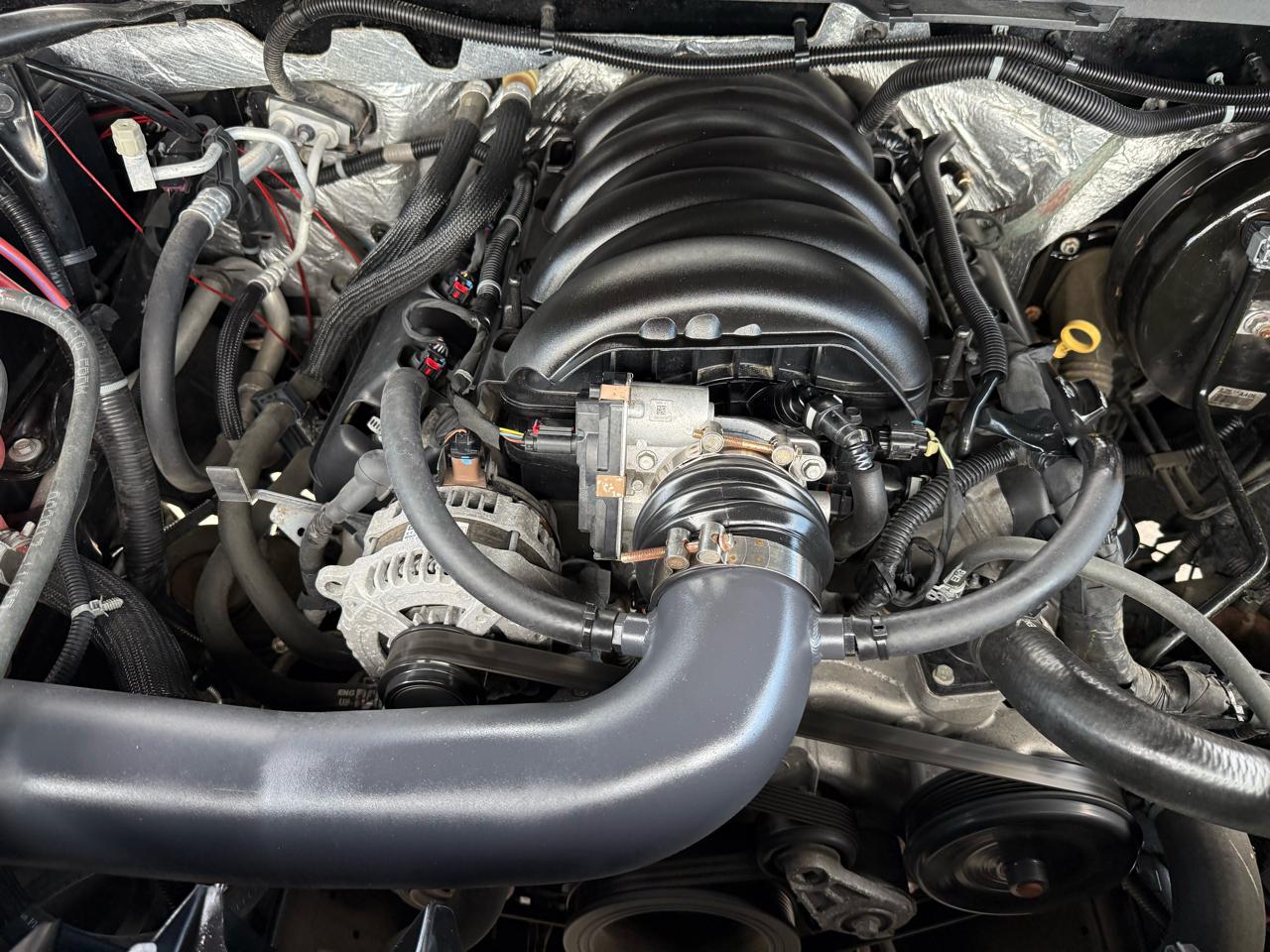 GMC Sierra 1500 4WD Crew Cab 143.5" Denali 2018