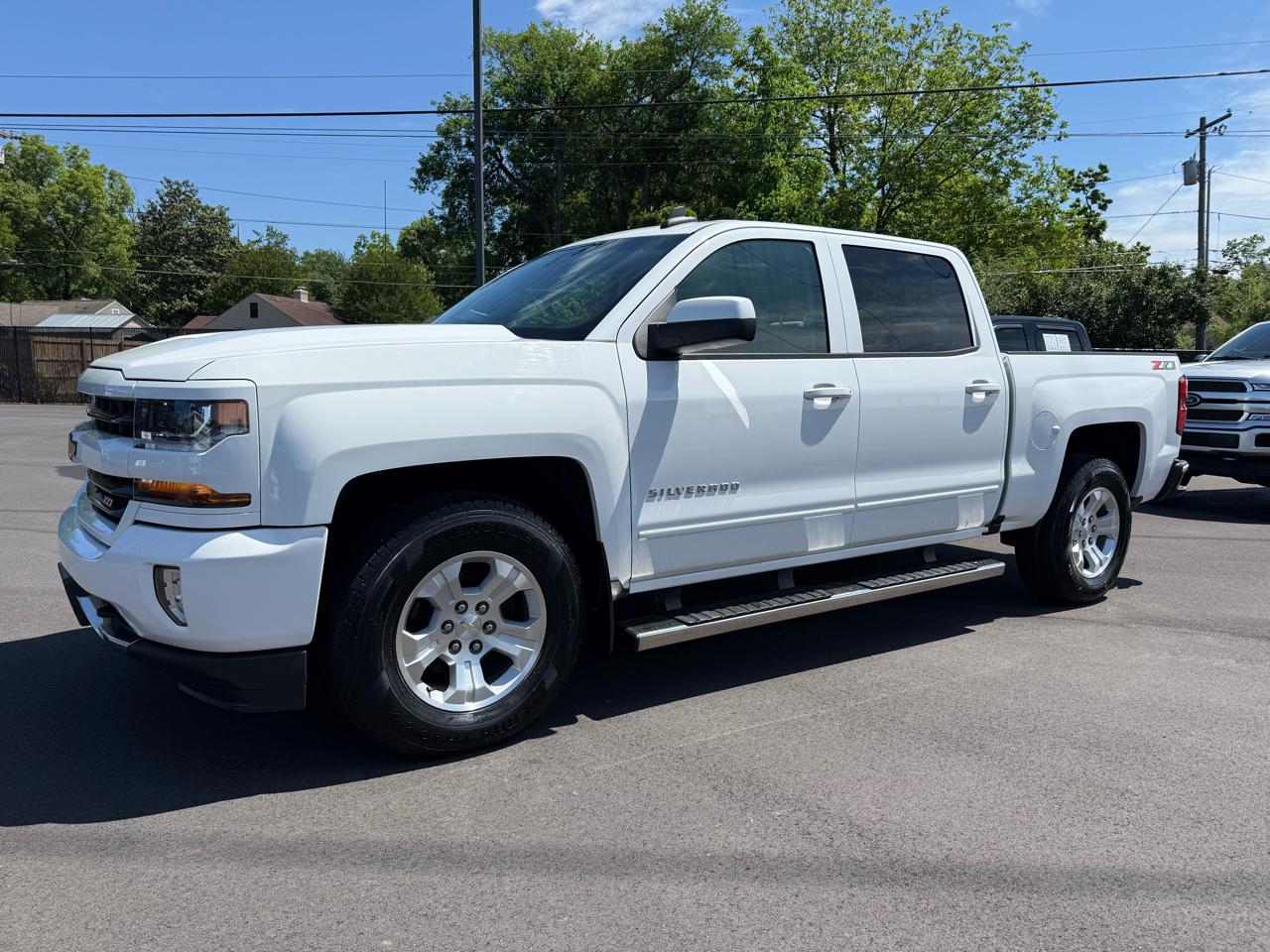 Chevrolet Silverado 1500 4WD Crew Cab 143.5" LT w/2LT 2018