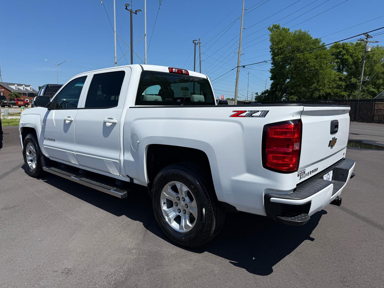 Chevrolet Silverado 1500 4WD Crew Cab 143.5" LT w/2LT 2018