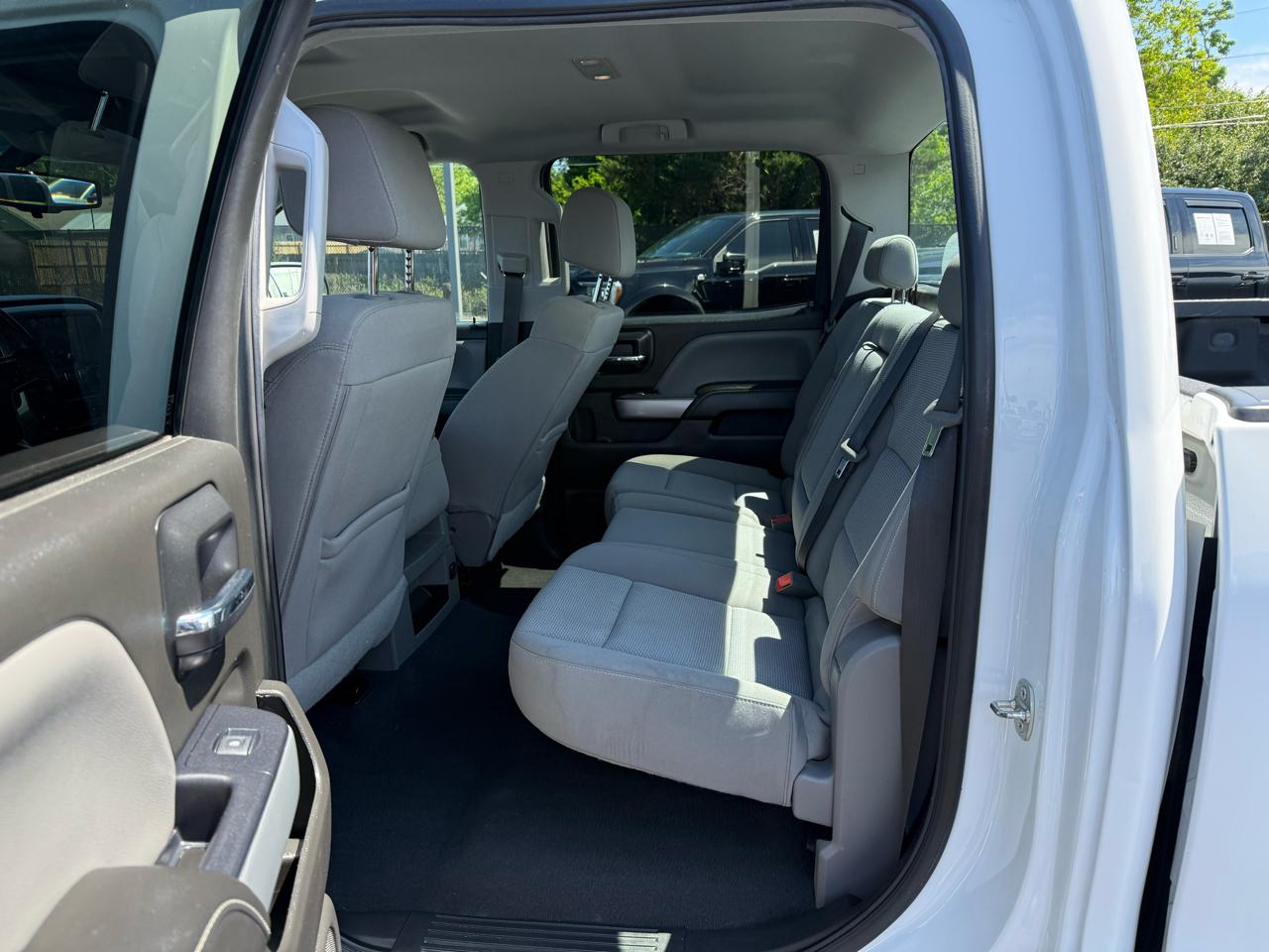 Chevrolet Silverado 1500 4WD Crew Cab 143.5" LT w/2LT 2018