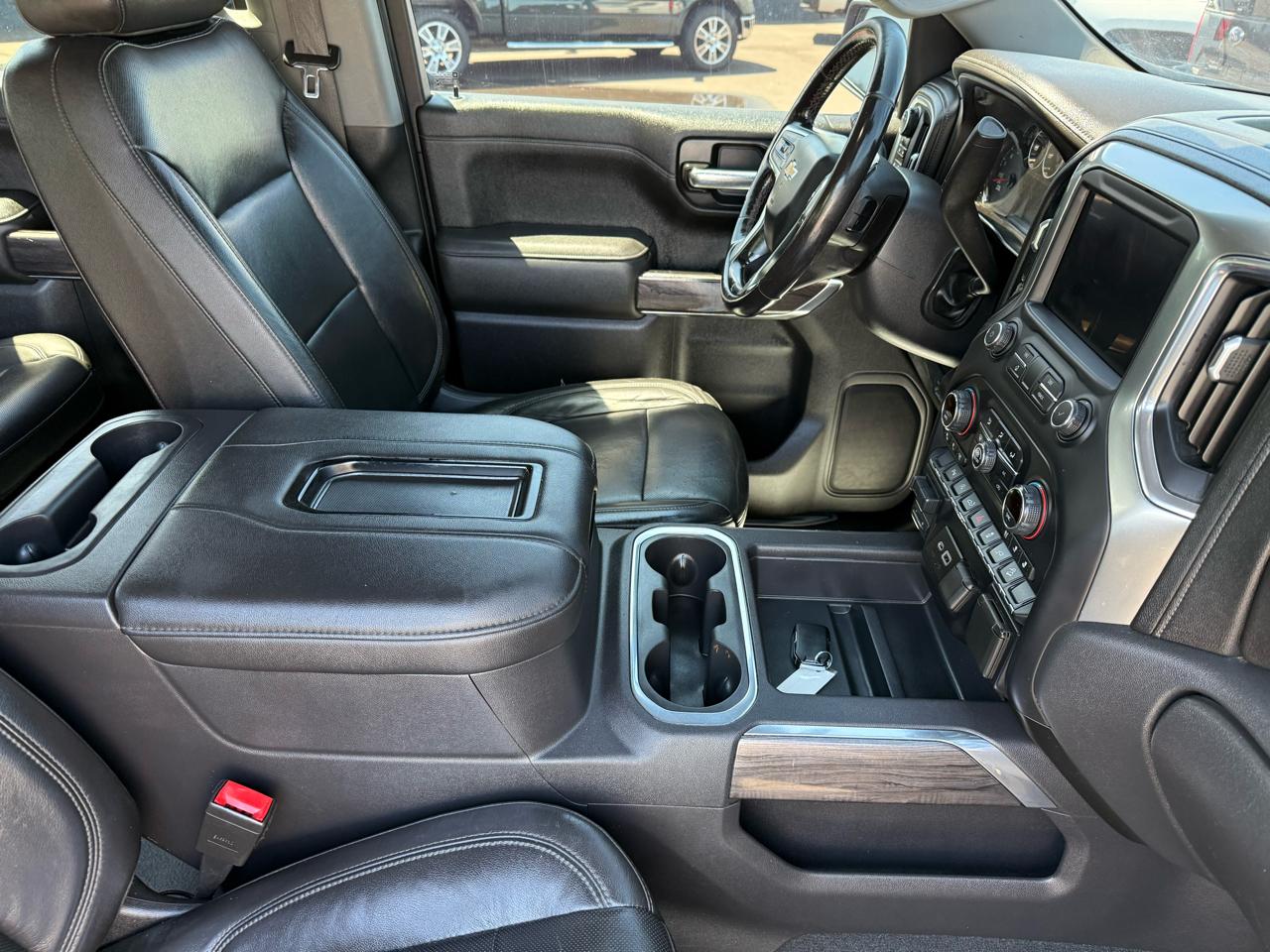 Chevrolet Silverado 1500 4WD Crew Cab 147" LTZ 2020