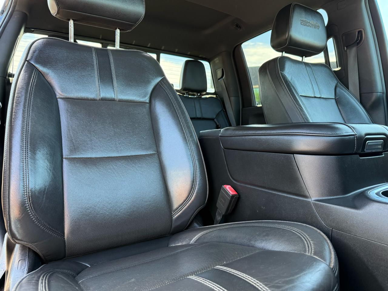 Chevrolet Silverado 2500HD 4WD Crew Cab 159" High Country 2020