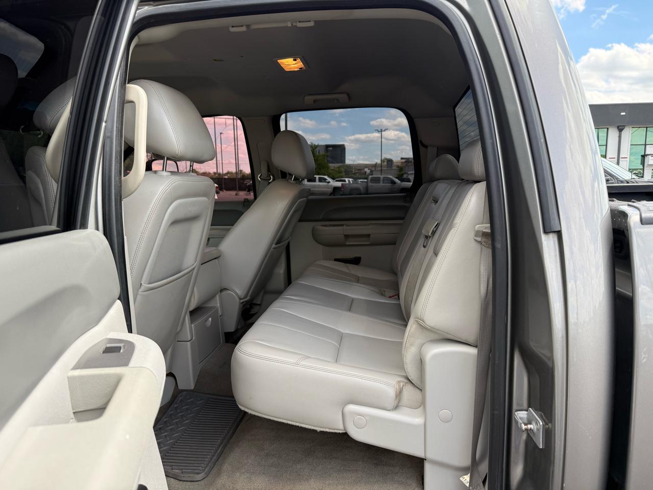 Chevrolet Silverado 2500HD 4WD Crew Cab 153.7" LT 2013