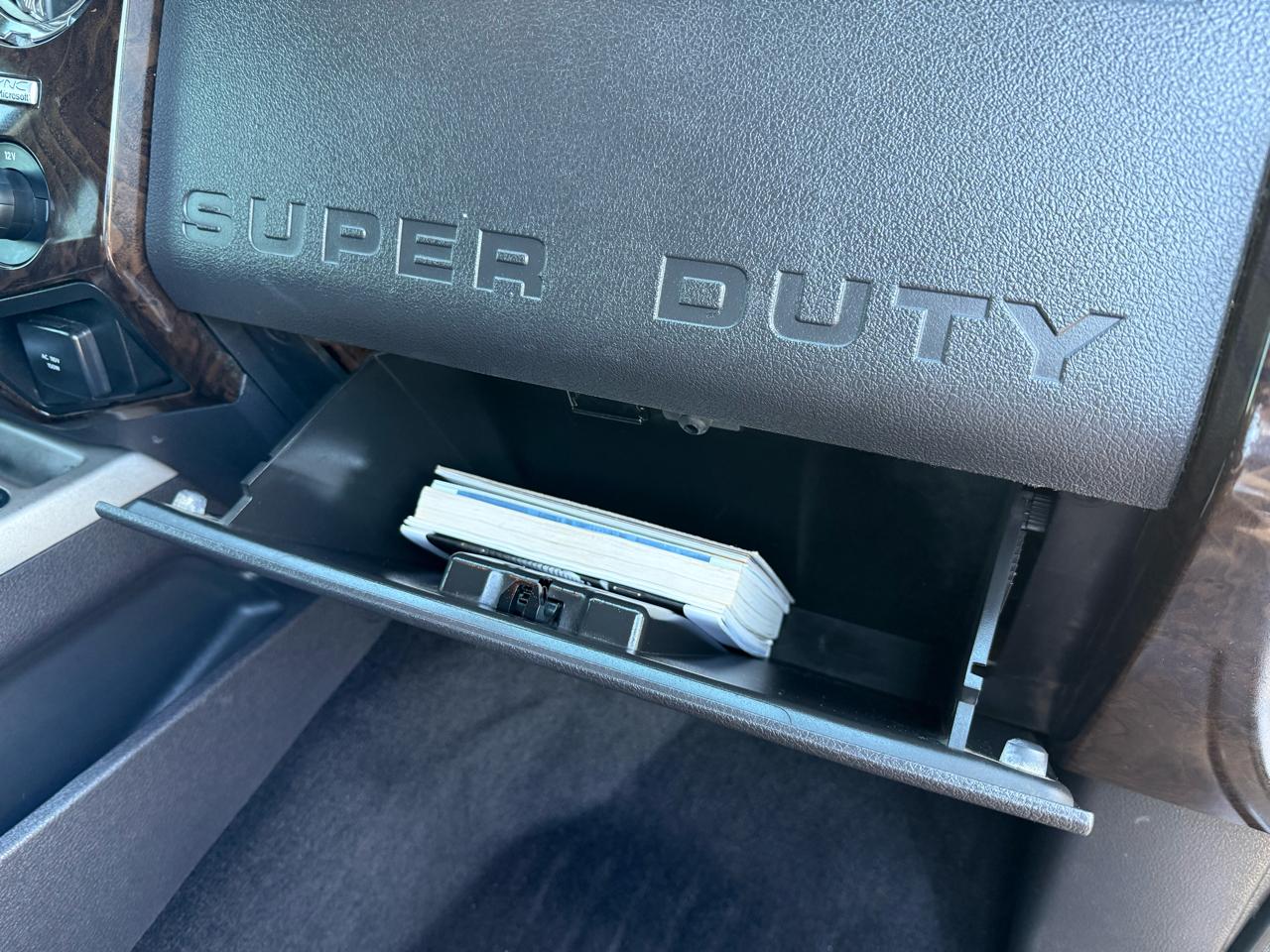 Ford Super Duty F-250 SRW Platinum 4WD Crew Cab 6.75' Box 2015