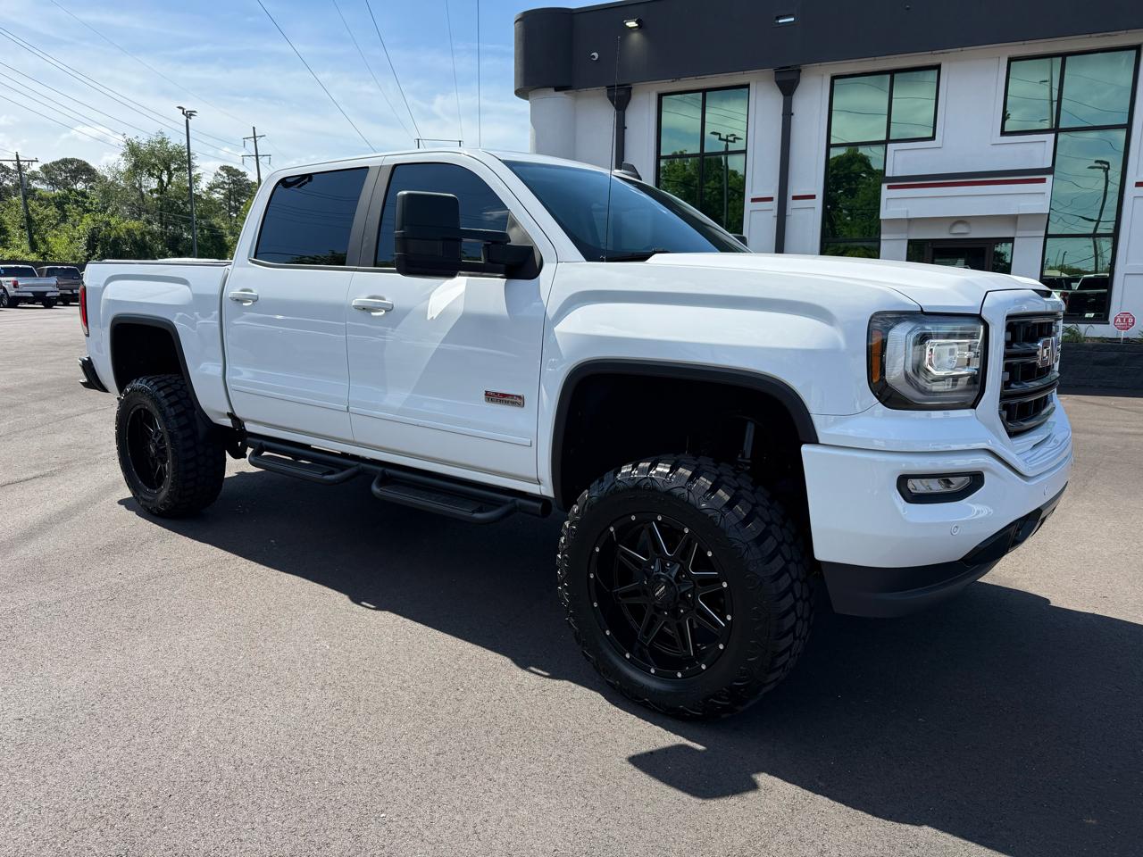 GMC Sierra 1500 4WD Crew Cab 143.5" SLT 2017