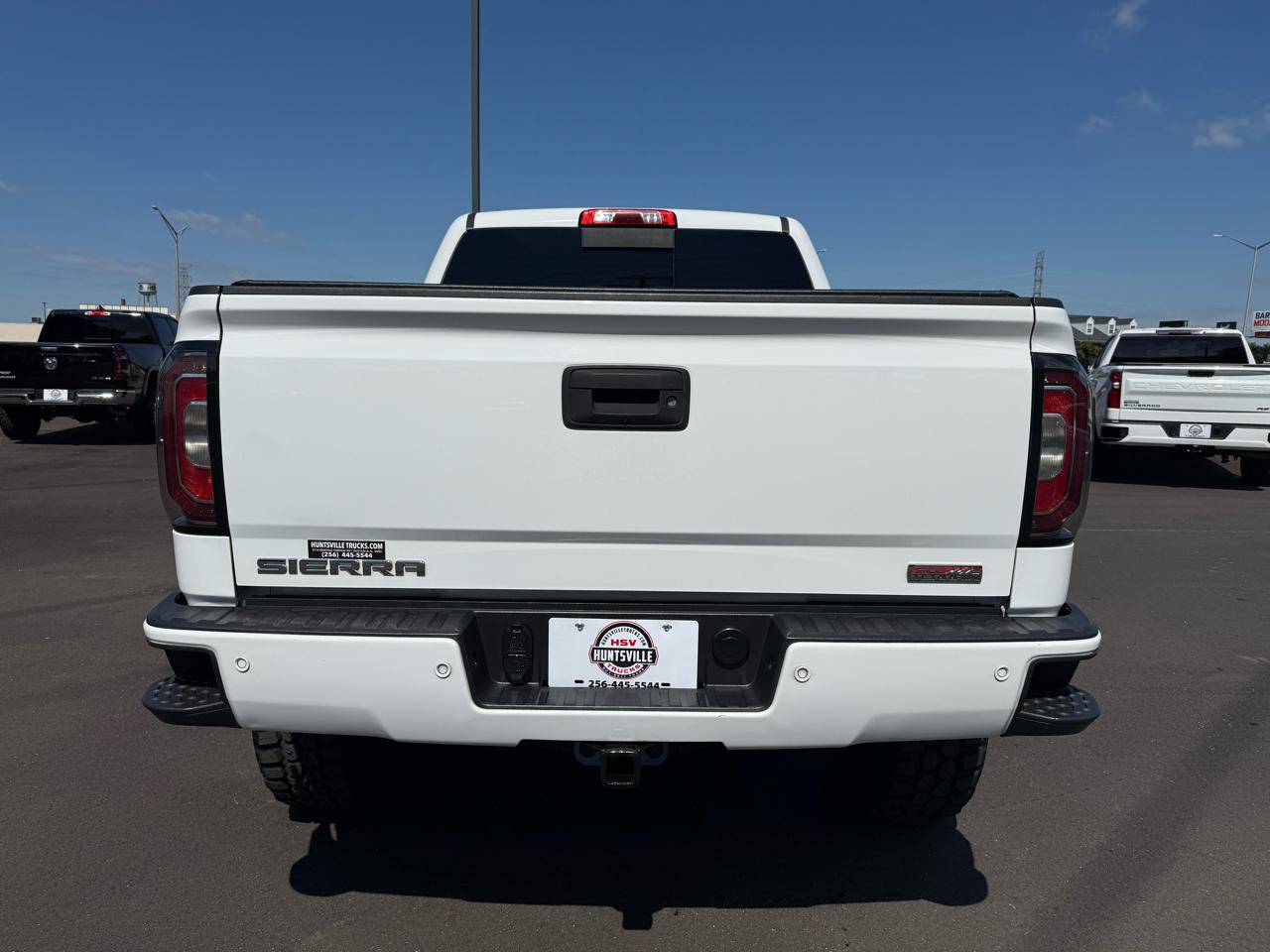 GMC Sierra 1500 4WD Crew Cab 143.5" SLT 2017