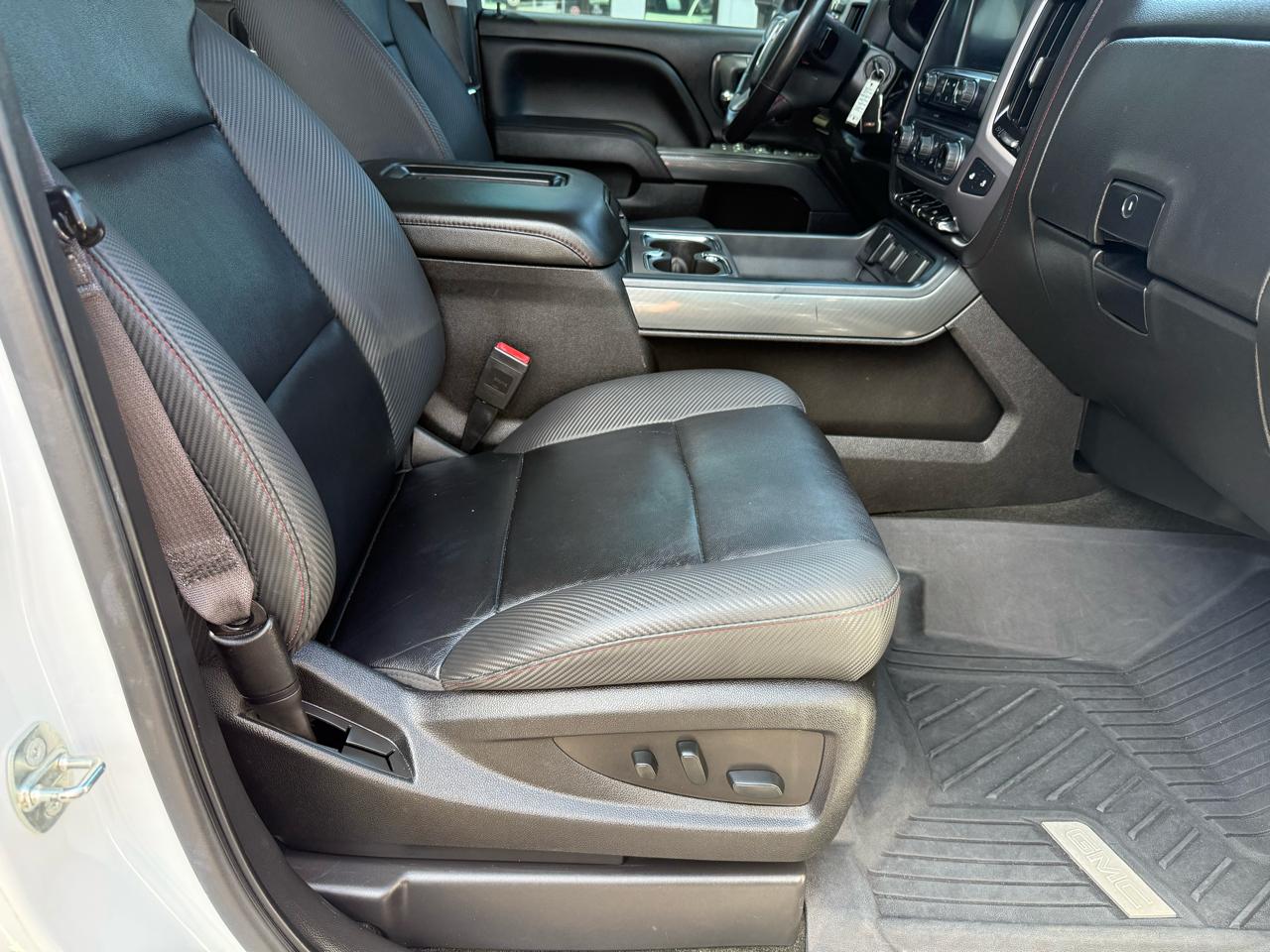 GMC Sierra 1500 4WD Crew Cab 143.5" SLT 2017