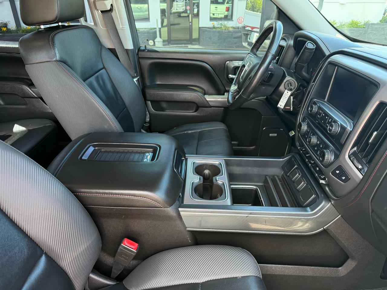 GMC Sierra 1500 4WD Crew Cab 143.5" SLT 2017