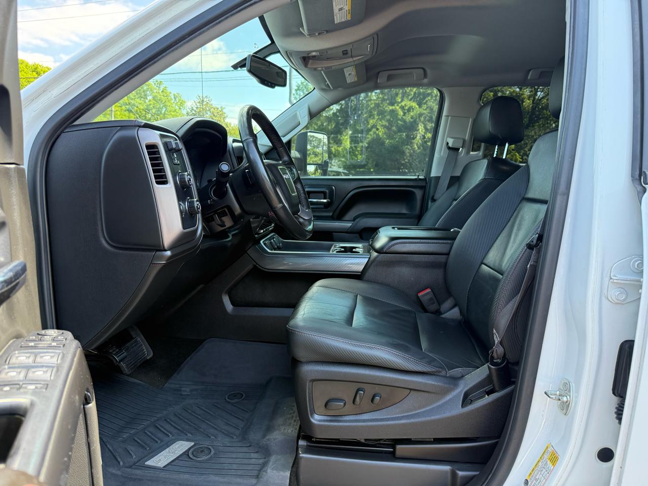 GMC Sierra 1500 4WD Crew Cab 143.5" SLT 2017