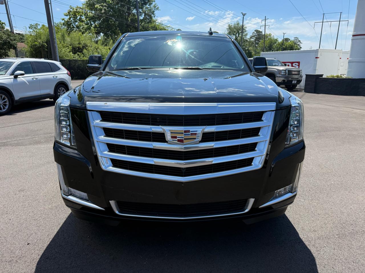 Cadillac Escalade ESV 2WD 4dr Luxury 2018