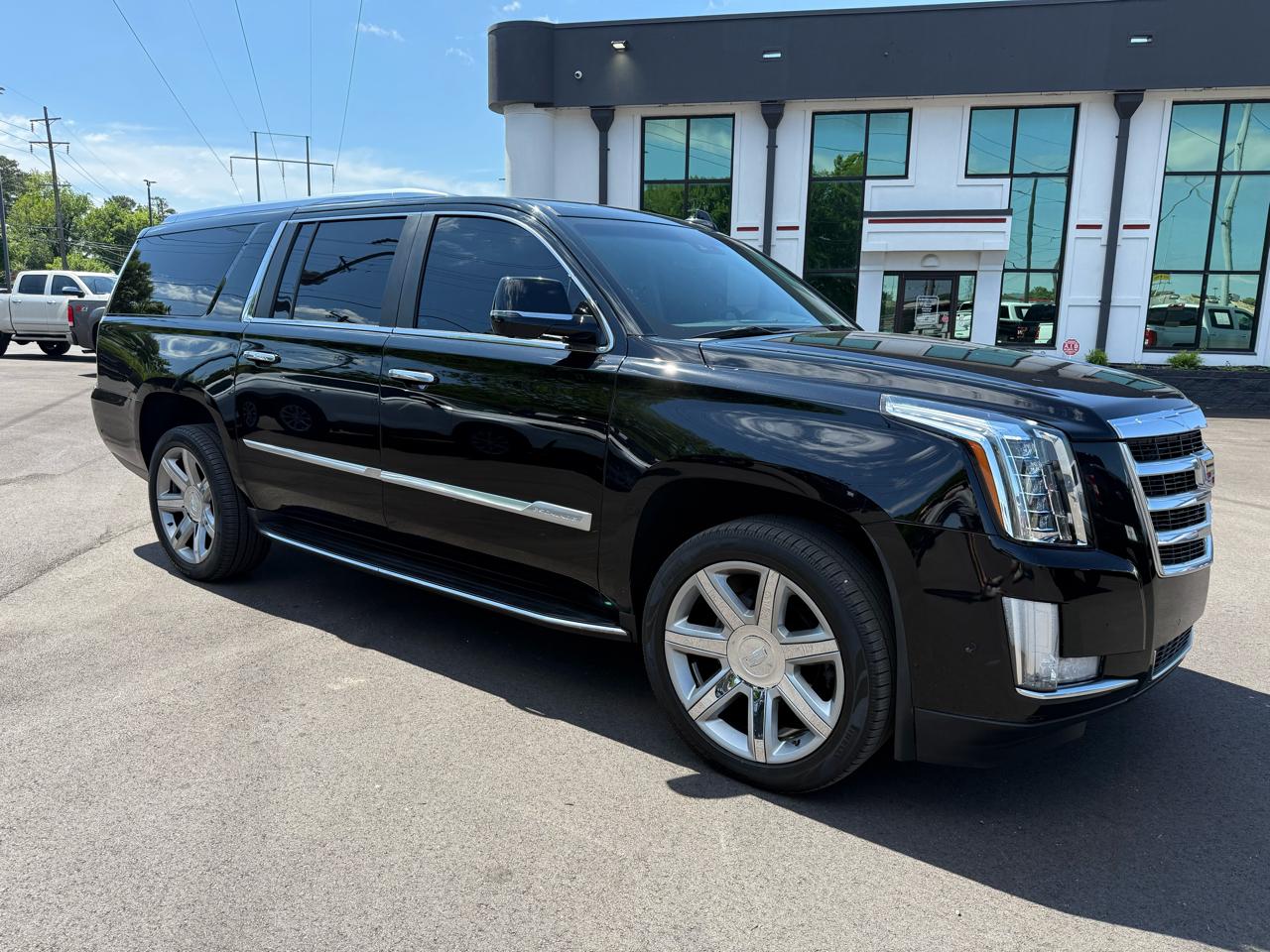 Cadillac Escalade ESV 2WD 4dr Luxury 2018