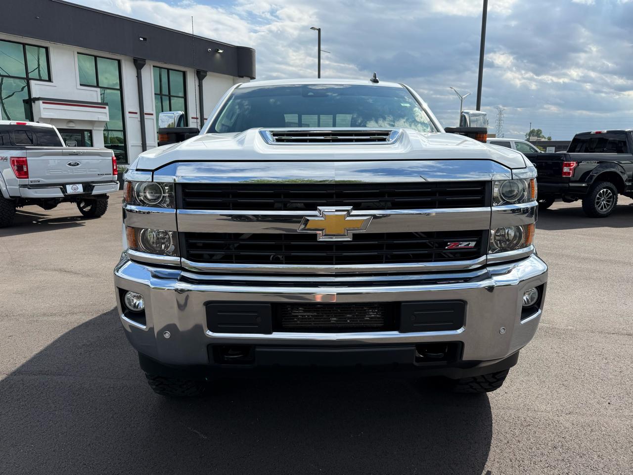 Chevrolet Silverado 2500HD 4WD Crew Cab 153.7" LTZ 2017