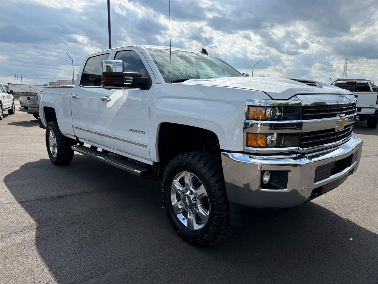 Chevrolet Silverado 2500HD 4WD Crew Cab 153.7" LTZ 2017