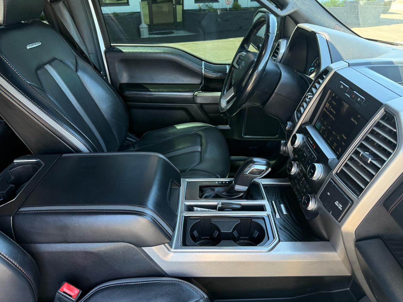 Ford F-150 Platinum SuperCrew 4WD 2018