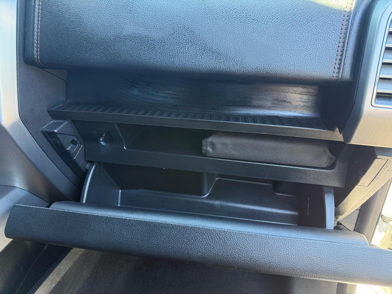 Ford F-150 Platinum SuperCrew 4WD 2018