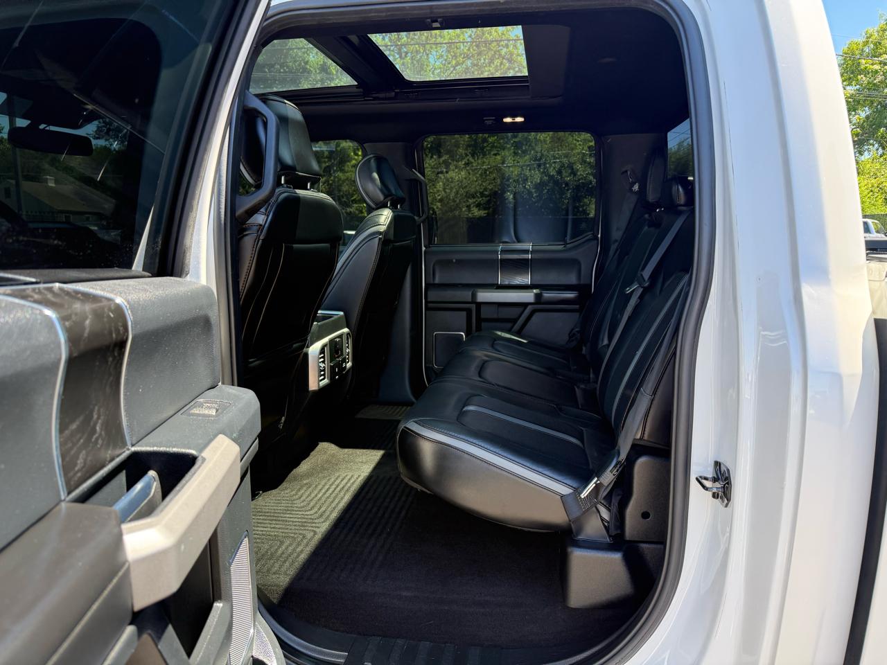 Ford F-150 Platinum SuperCrew 4WD 2018