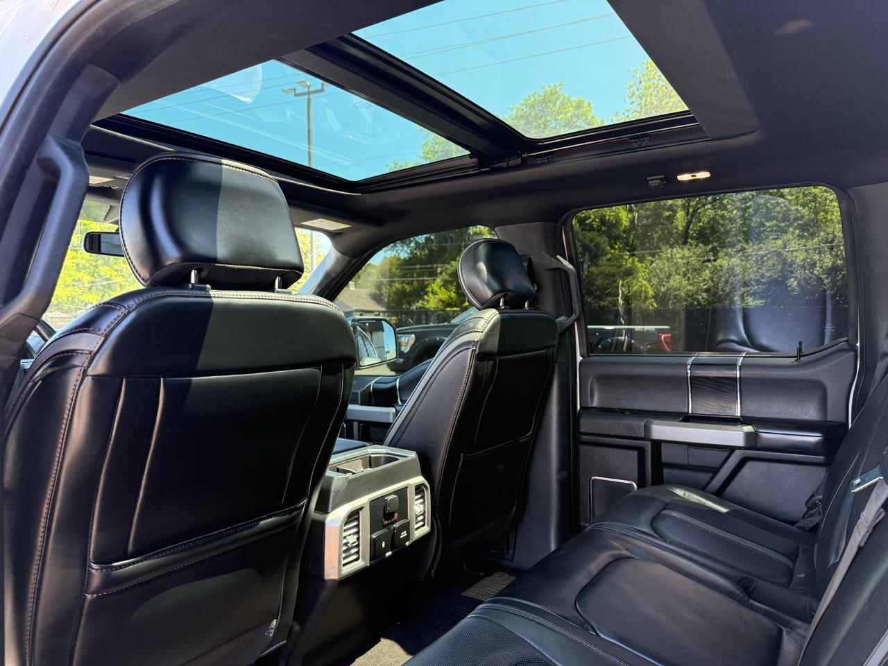 Ford F-150 Platinum SuperCrew 4WD 2018