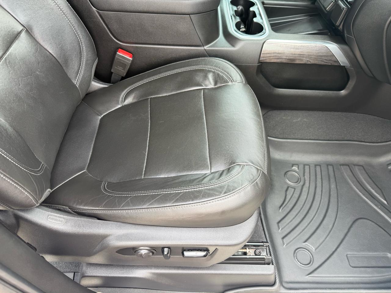 Chevrolet Silverado 3500HD 4WD Crew Cab 172" LTZ 2020