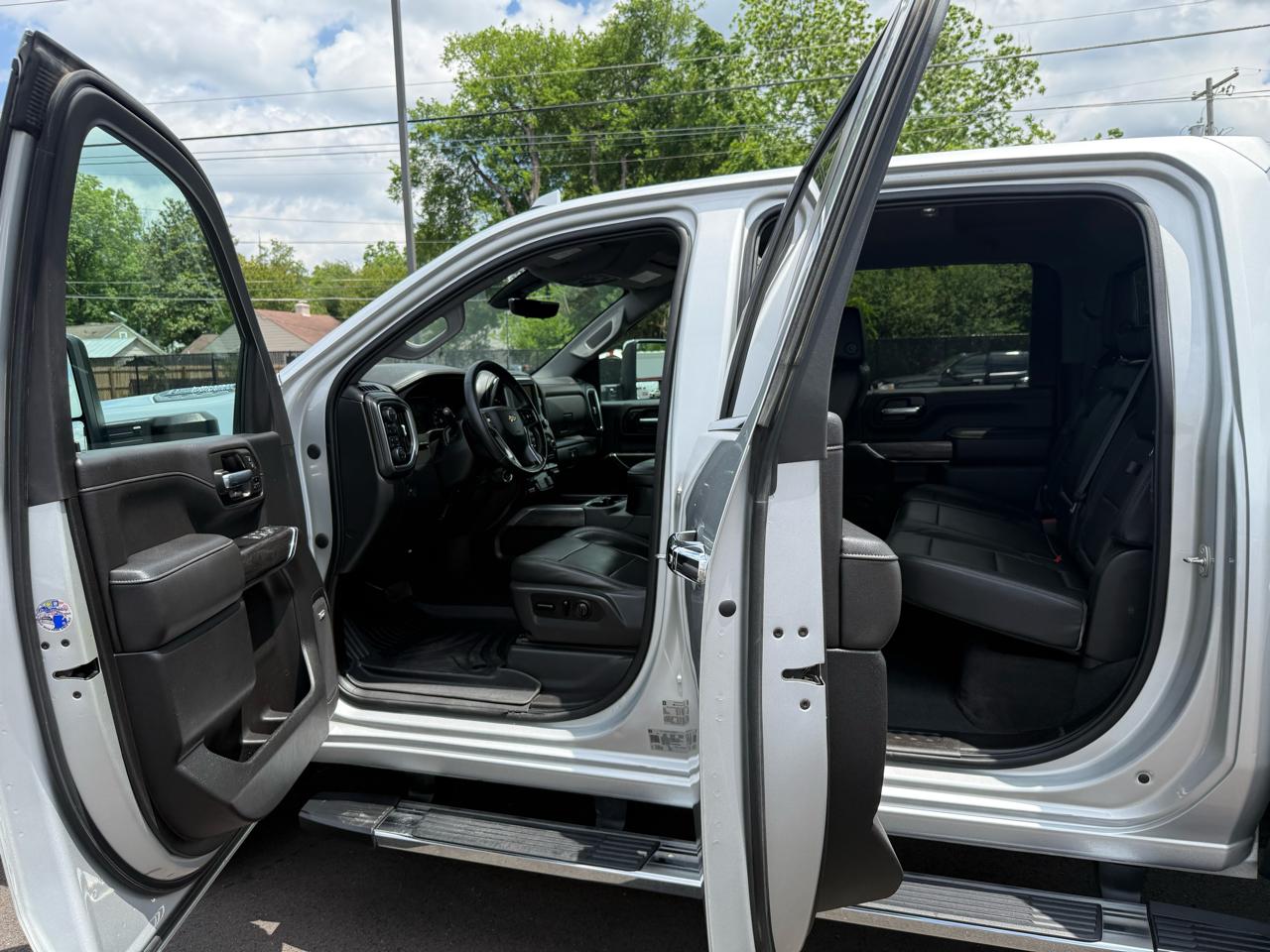 Chevrolet Silverado 3500HD 4WD Crew Cab 172" LTZ 2020