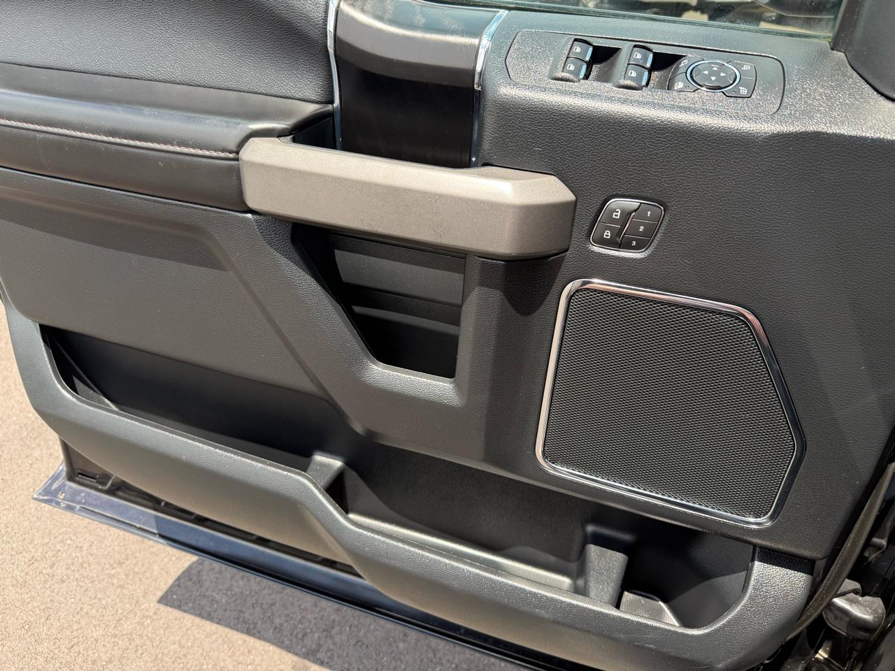 Ford F-150 Platinum SuperCrew 4WD 2020