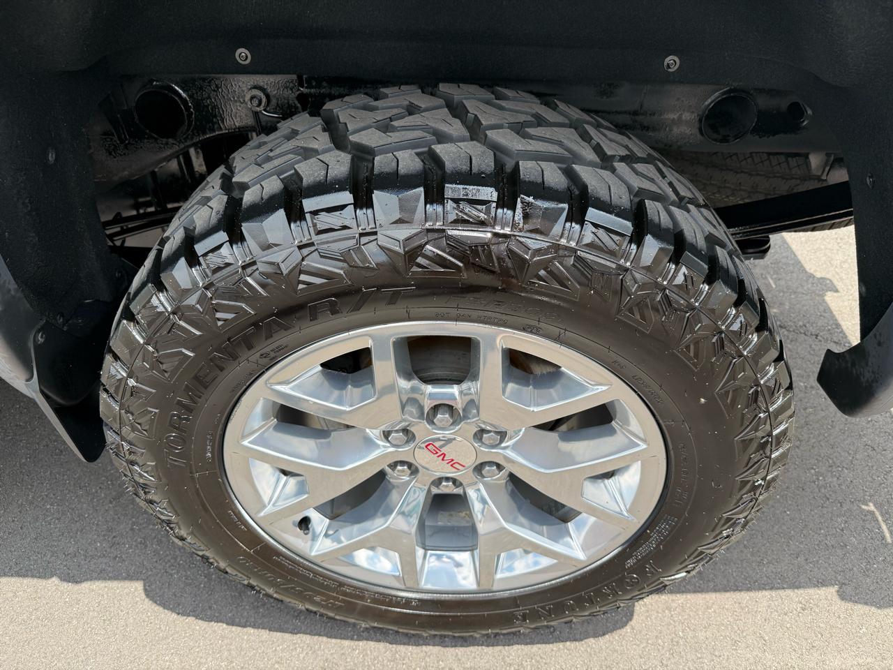 GMC Sierra 1500 4WD Crew Cab 143.5" SLT 2018