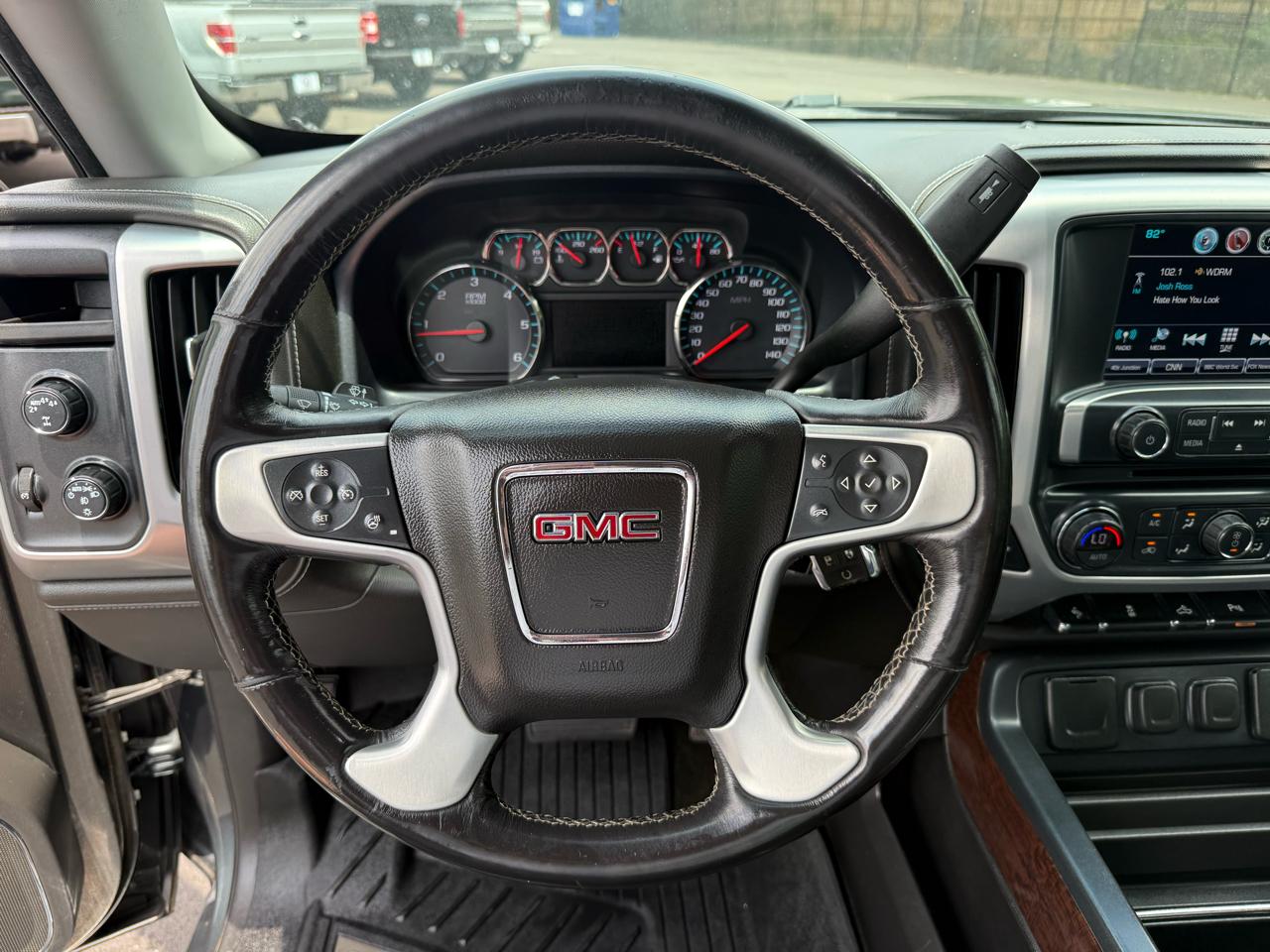 GMC Sierra 1500 4WD Crew Cab 143.5" SLT 2018