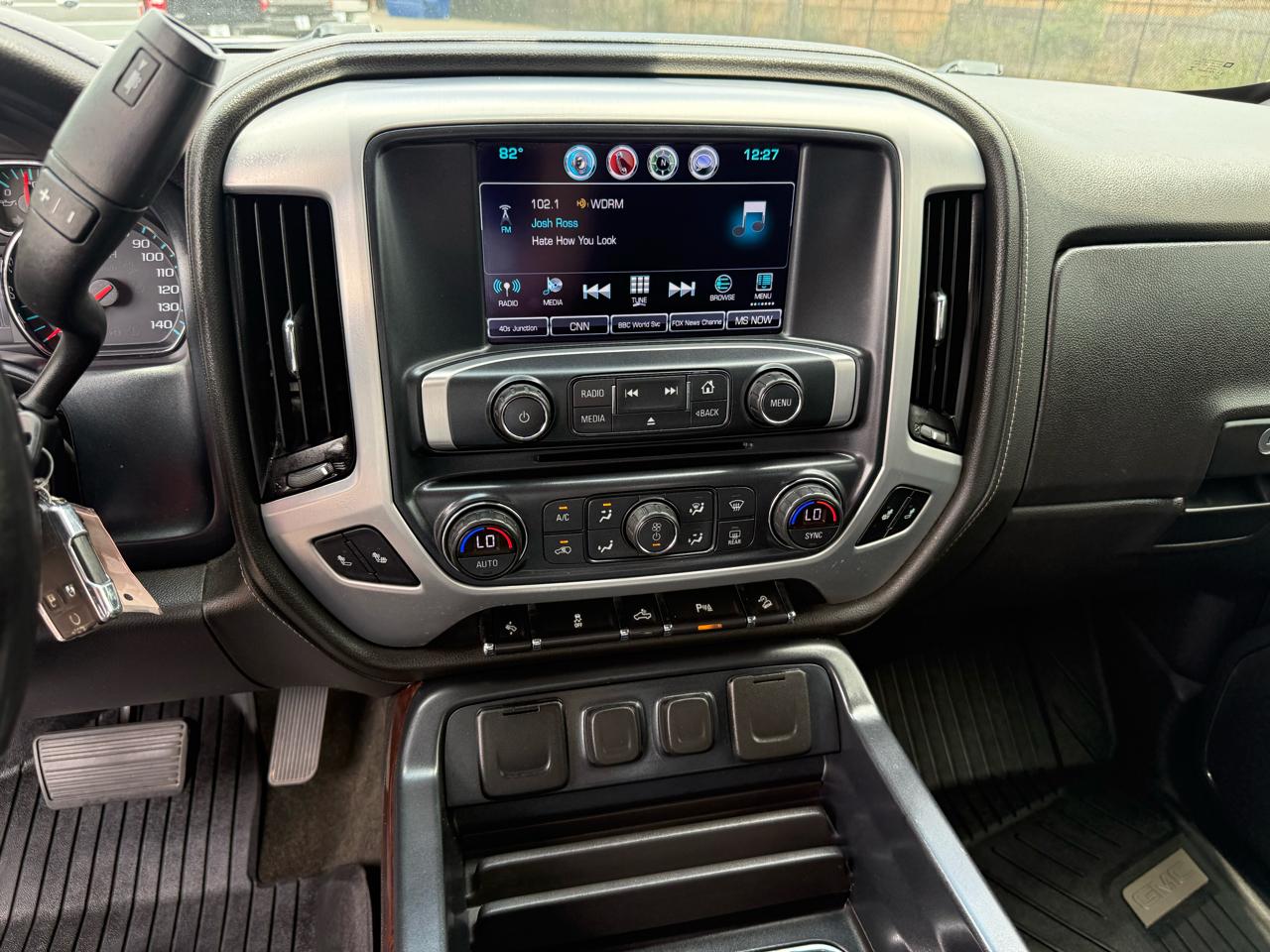 GMC Sierra 1500 4WD Crew Cab 143.5" SLT 2018
