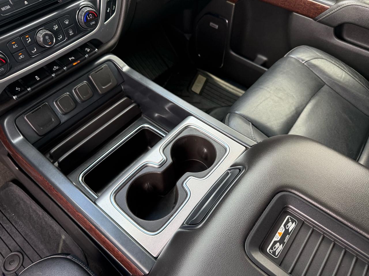 GMC Sierra 1500 4WD Crew Cab 143.5" SLT 2018