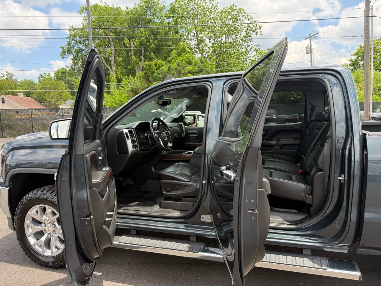 GMC Sierra 1500 4WD Crew Cab 143.5" SLT 2018