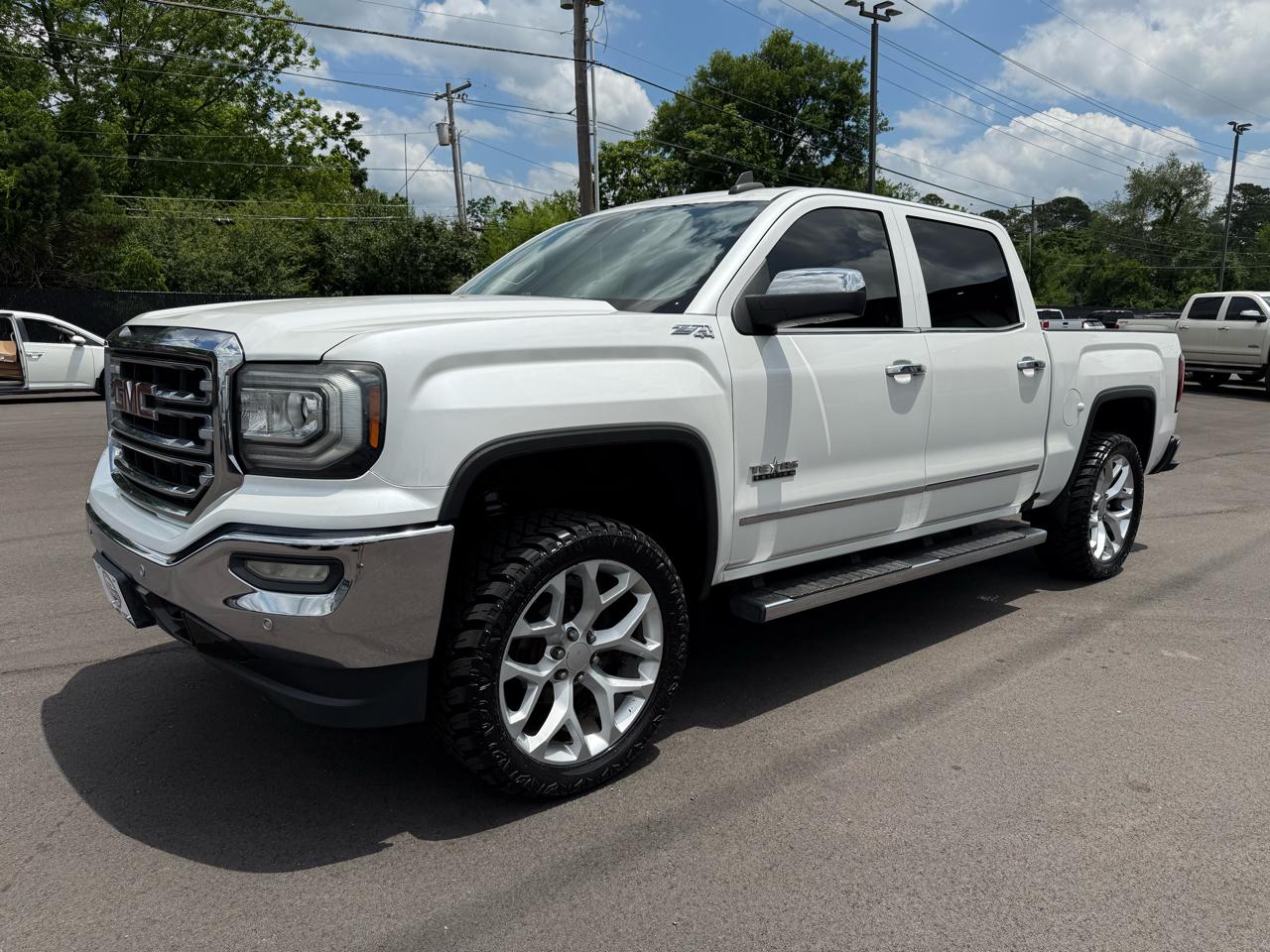 GMC Sierra 1500 4WD Crew Cab 143.5" SLT 2017