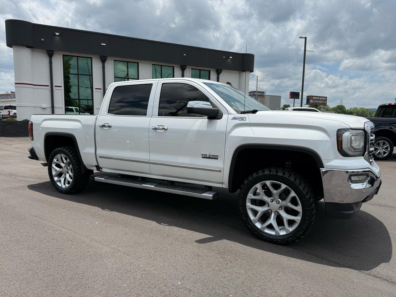 GMC Sierra 1500 4WD Crew Cab 143.5" SLT 2017