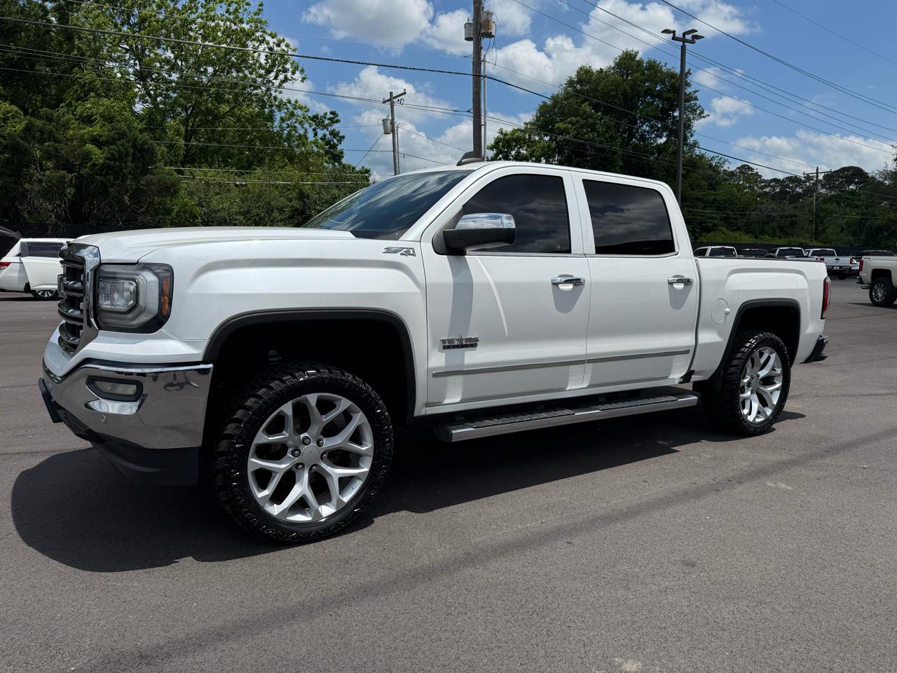 GMC Sierra 1500 4WD Crew Cab 143.5" SLT 2017