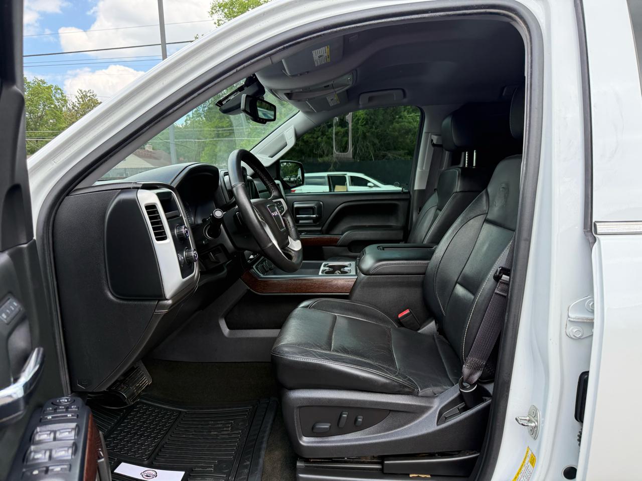 GMC Sierra 1500 4WD Crew Cab 143.5" SLT 2017