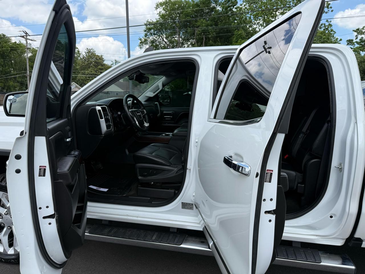 GMC Sierra 1500 4WD Crew Cab 143.5" SLT 2017