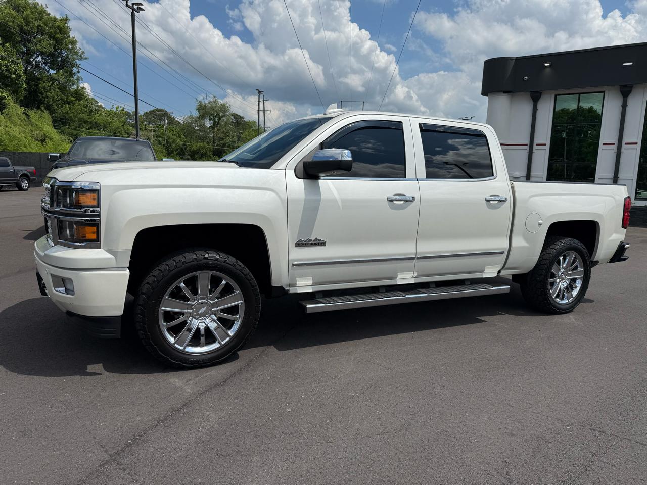Chevrolet Silverado 1500 4WD Crew Cab 143.5" High Country 2015