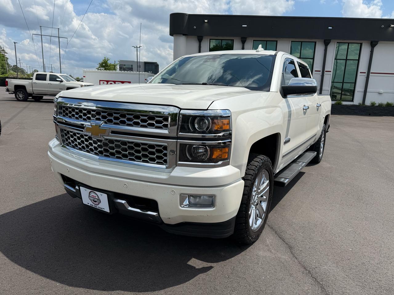 Chevrolet Silverado 1500 4WD Crew Cab 143.5" High Country 2015
