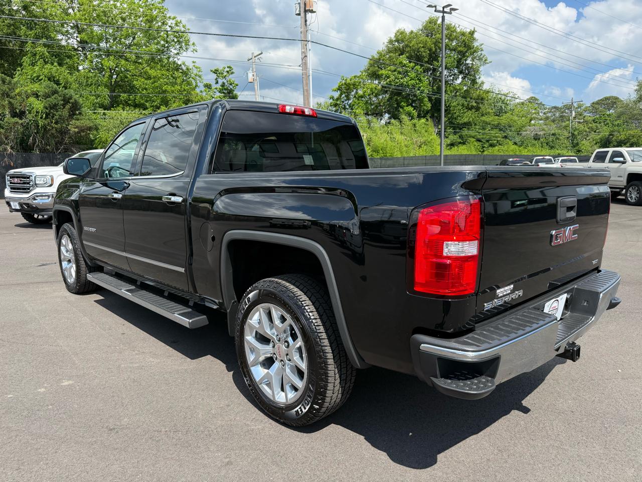GMC Sierra 1500 4WD Crew Cab 143.5" SLT 2015
